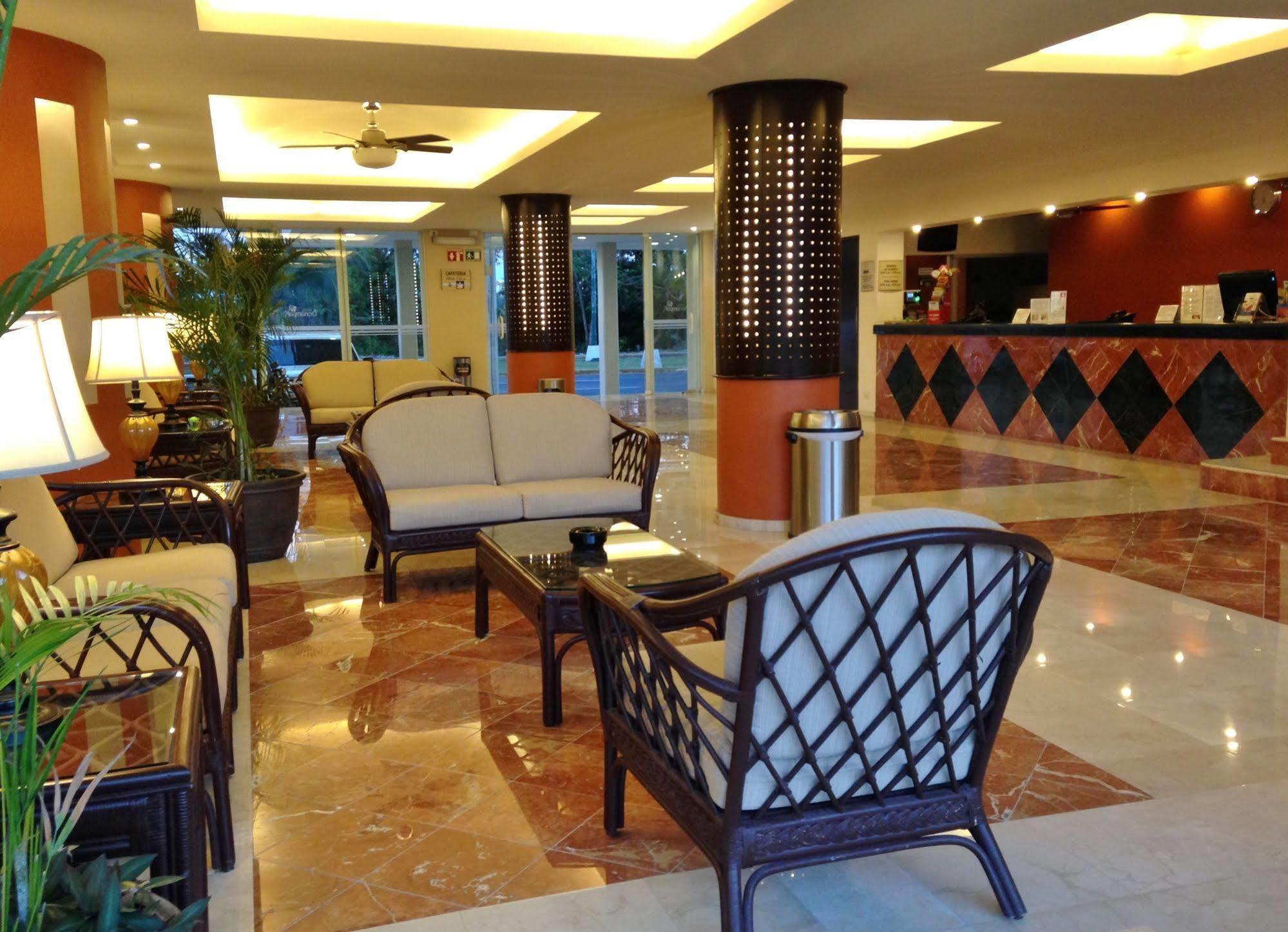Hotel Bonampak Cancún Exterior foto